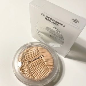 Mac extra dimension skinfinish highlighter Post-Modernist Peach limited Edition
